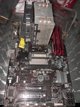 Placa Base Gigabyte GA-970A-DS3P