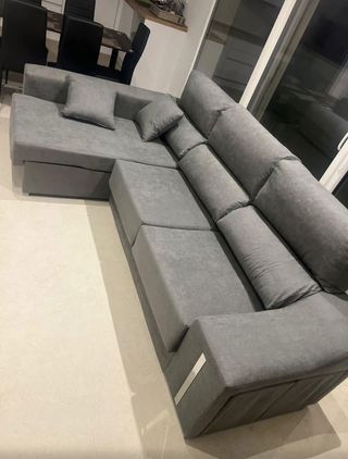 Sofá modular gris de tela