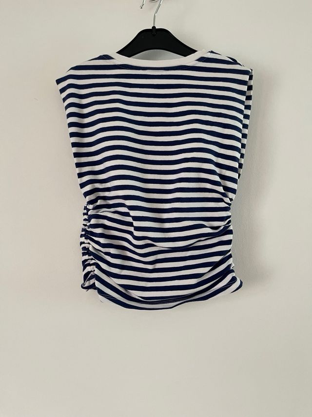 Top rayas azul marino y blanco