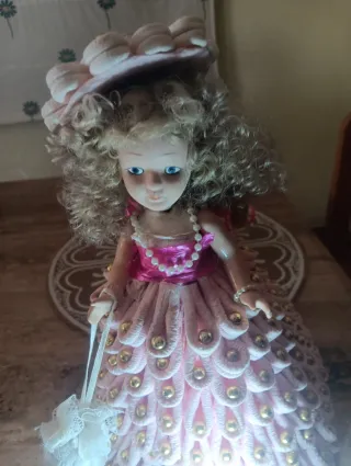 Muñeca antigua cerámica .mide l 29