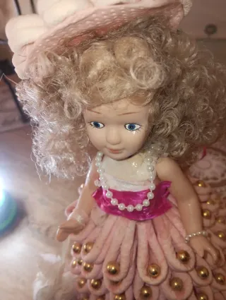 Muñeca antigua cerámica .mide l 29