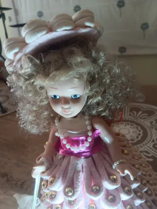 Muñeca antigua cerámica .mide l 29