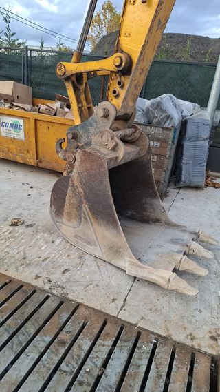 Excavadora Komatsu PC228 - Cadena