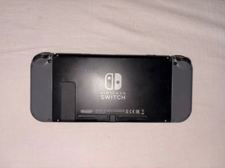 Consola Nintendo Switch Negra y Gris