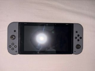 Consola Nintendo Switch Negra y Gris