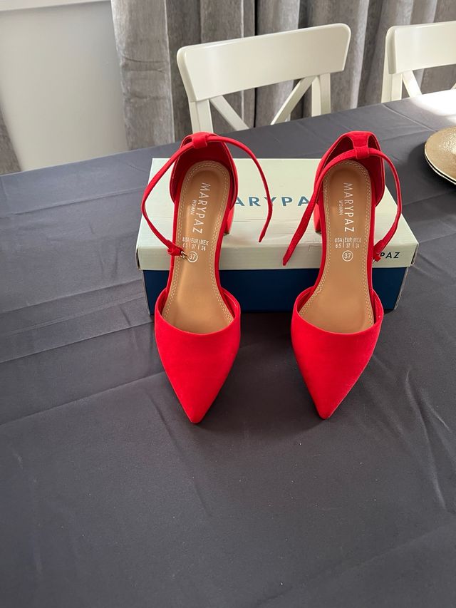 Zapatos MaryPaz rojos Talla 37