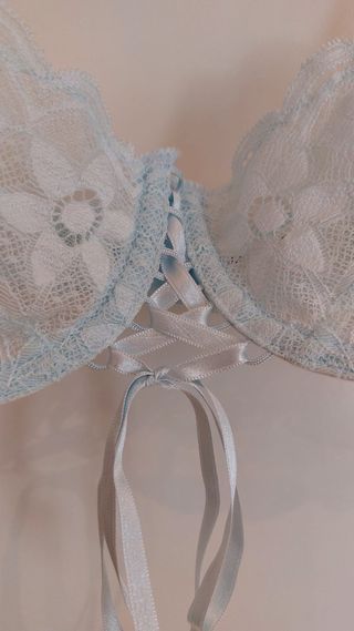 Sujetador azul claro encaje
