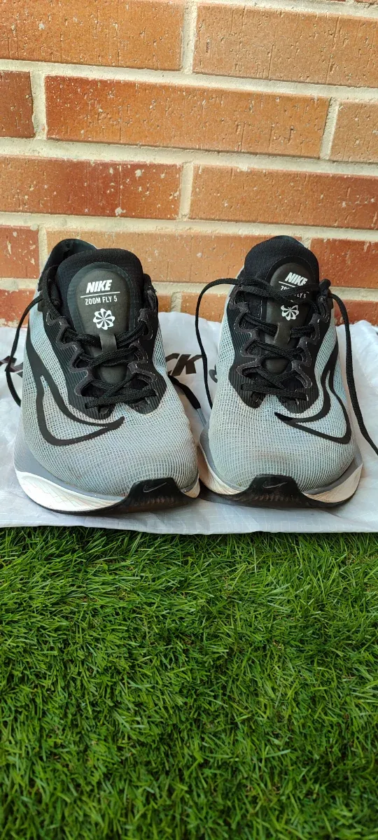 Nike Zoomfly 5 Negro/Gris