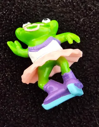 2 Rane da Collezione Giochi h. 4 cm. Pattinatori