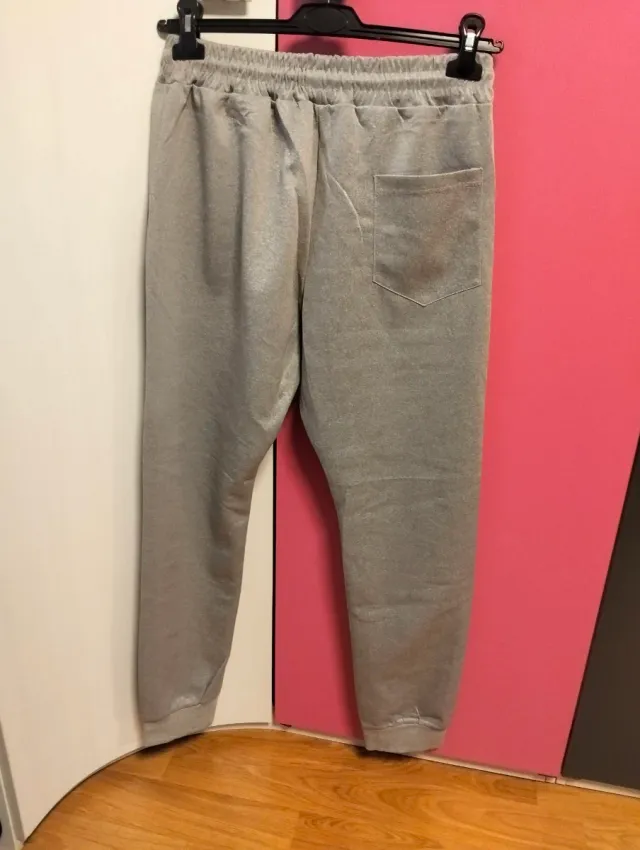 Pantalón Nike hombre gris y negro