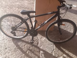 Bicicleta negra