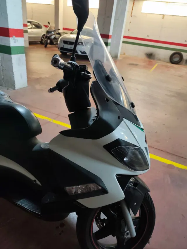 Aprilia SR Max 125 – Año 2011