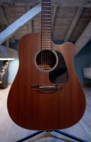 Guitarra Acústica Takamine GD11MCE-NS + estuche