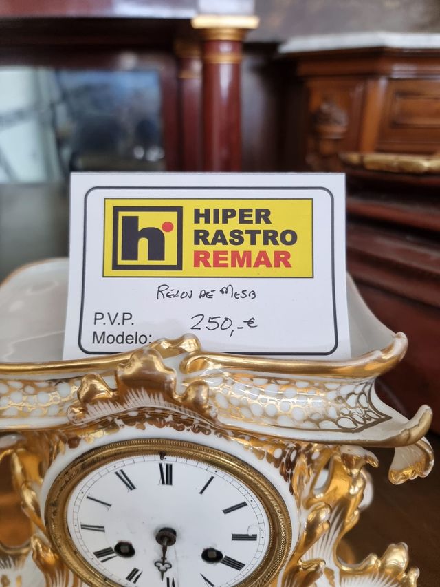 Reloj de sobremesa porcelana París