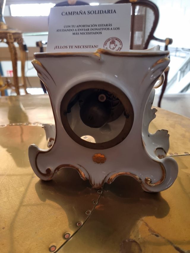 Reloj de sobremesa porcelana París