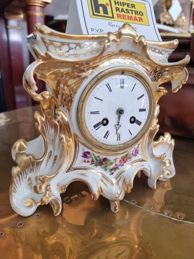 Reloj de sobremesa porcelana París