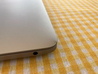 MacBook Pro 13” (2020) i5 1,4 GHz 8GB RAM 512GB