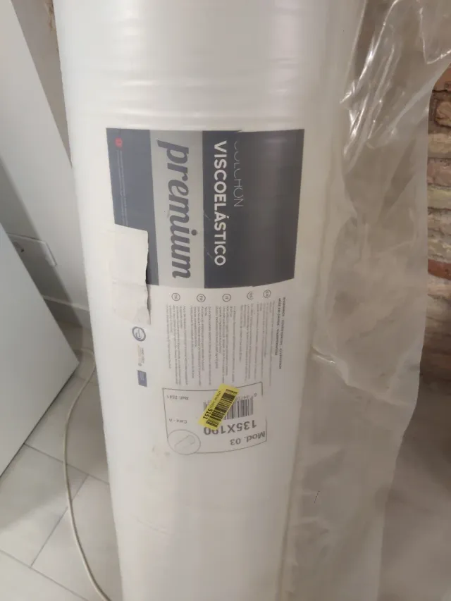 Colchón Viscoelástico Premium 135x190 nuevo. .
