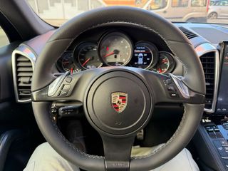 Porsche Cayenne 2011