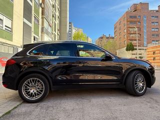 Porsche Cayenne 2011