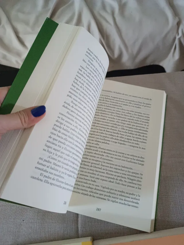 Los ojos amarillos de los cocodrilos (Ficción) ...