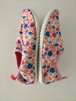 Escarpines niña flores Inextenso talla 34