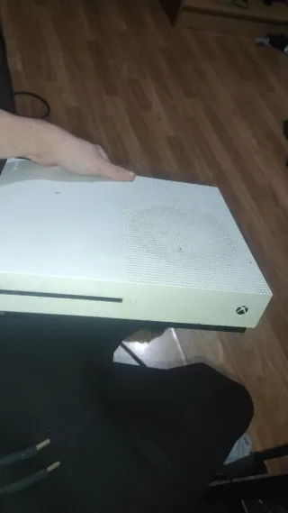 Xbox One S