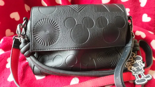 Bolso Desigual Negro y Rojo