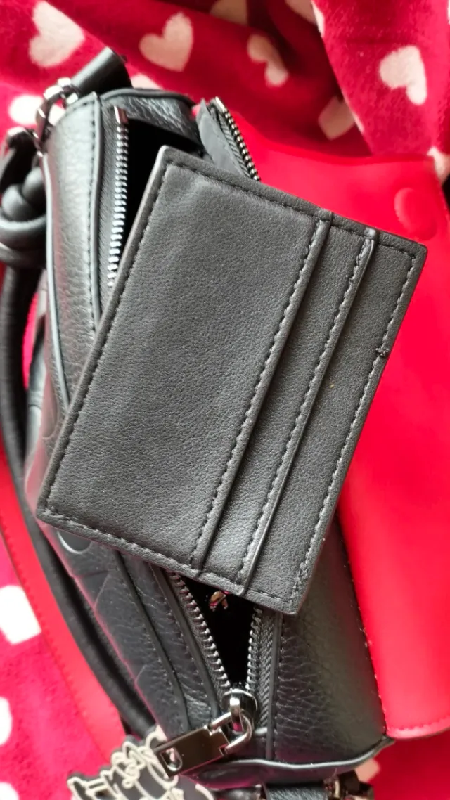 Bolso Desigual Negro y Rojo