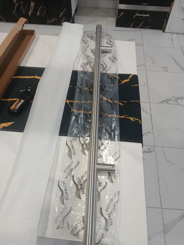 Puerta nueva de seguridad