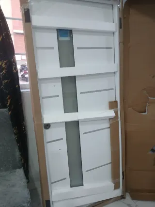 Puerta nueva de seguridad