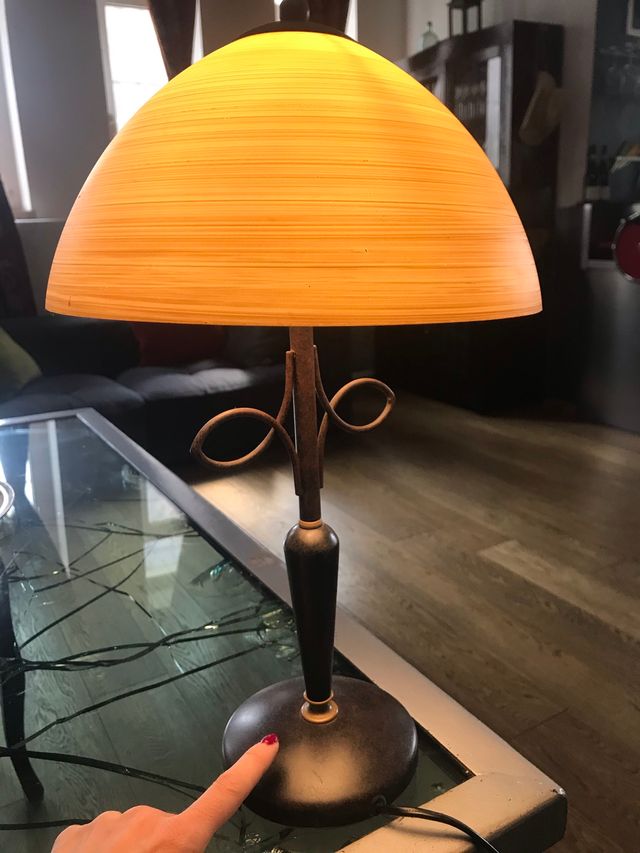 Lampada da tavolo touch in metallo