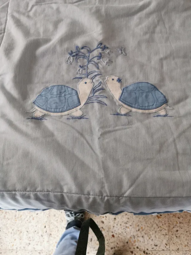 Colcha Cuna Tortugas y Flores