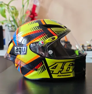 Casco AGV Pista GP Soleluna Qatar 2015