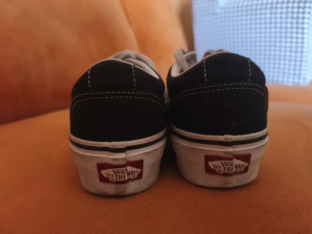 Deportivas Vans Negras y Blancas