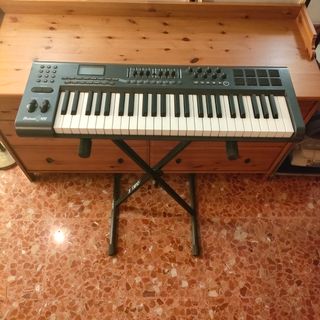 Teclado M-Audio Axiom 49 + Soporte X