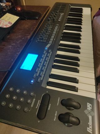 Teclado M-Audio Axiom 49 + Soporte X