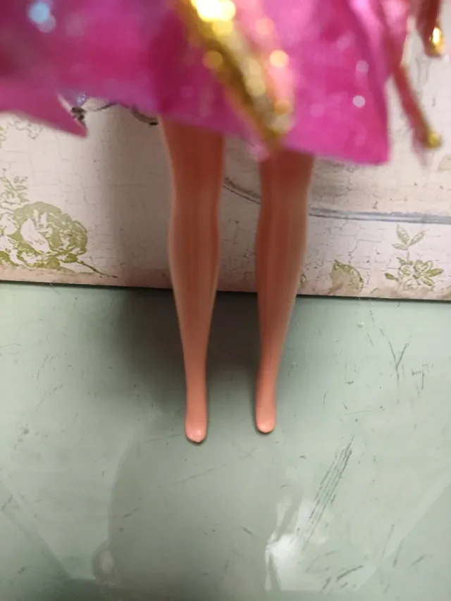 Muñeca Barbie asiática Kira o Miko