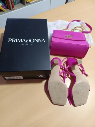 Conjunto Primadonna: Bolso y Sandalias Rosa