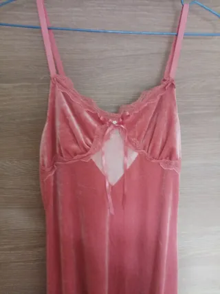 Camisón de terciopelo rosa