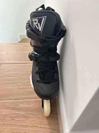 Patines Revol RS One Negros con complementos