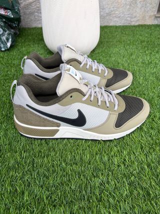 Zapatillas Nike Talla 40 Beige y Verde Oliva