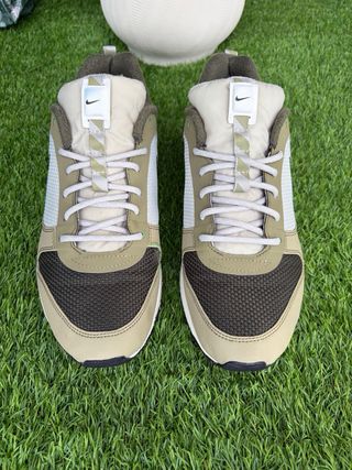 Zapatillas Nike Talla 40 Beige y Verde Oliva