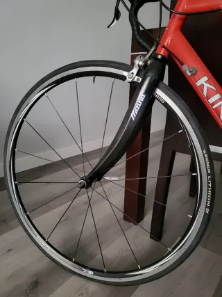 Bicicleta de carretera KINETHIC