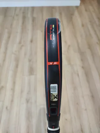 Pala Padel Nox AT10 18K Genius Agustín Tapia