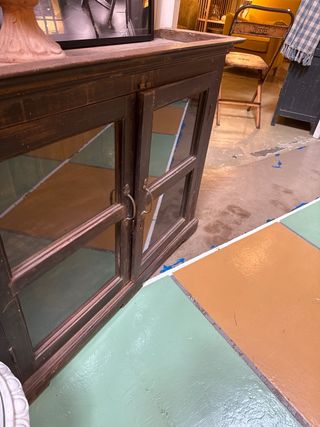 Vitrina de madera recuperada