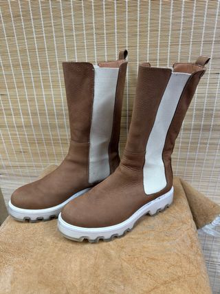 Botas Popa Piel Camel Elástico Beige