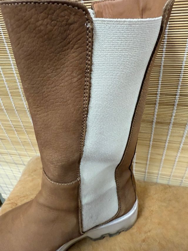 Botas Popa Piel Camel Elástico Beige