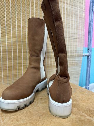 Botas Popa Piel Camel Elástico Beige