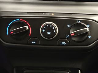 Hyundai BAYON 1.0 TGDI 100CV 48V MAXX 2025